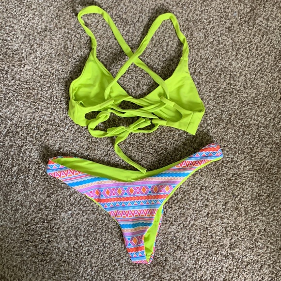 Moana Bikini Set - Picture 2 of 8